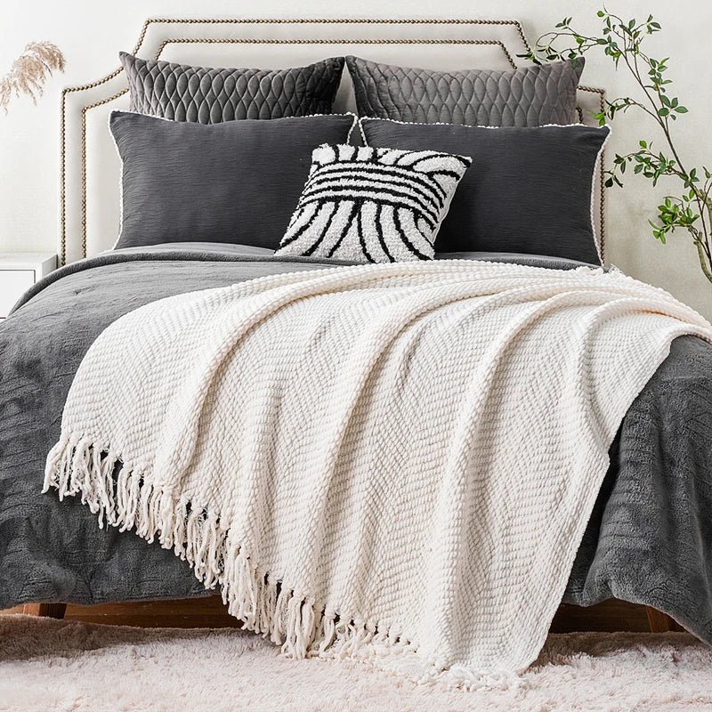 Ziz - Zag Chielina Knitted Throw Blanket - GlenGiftsuk